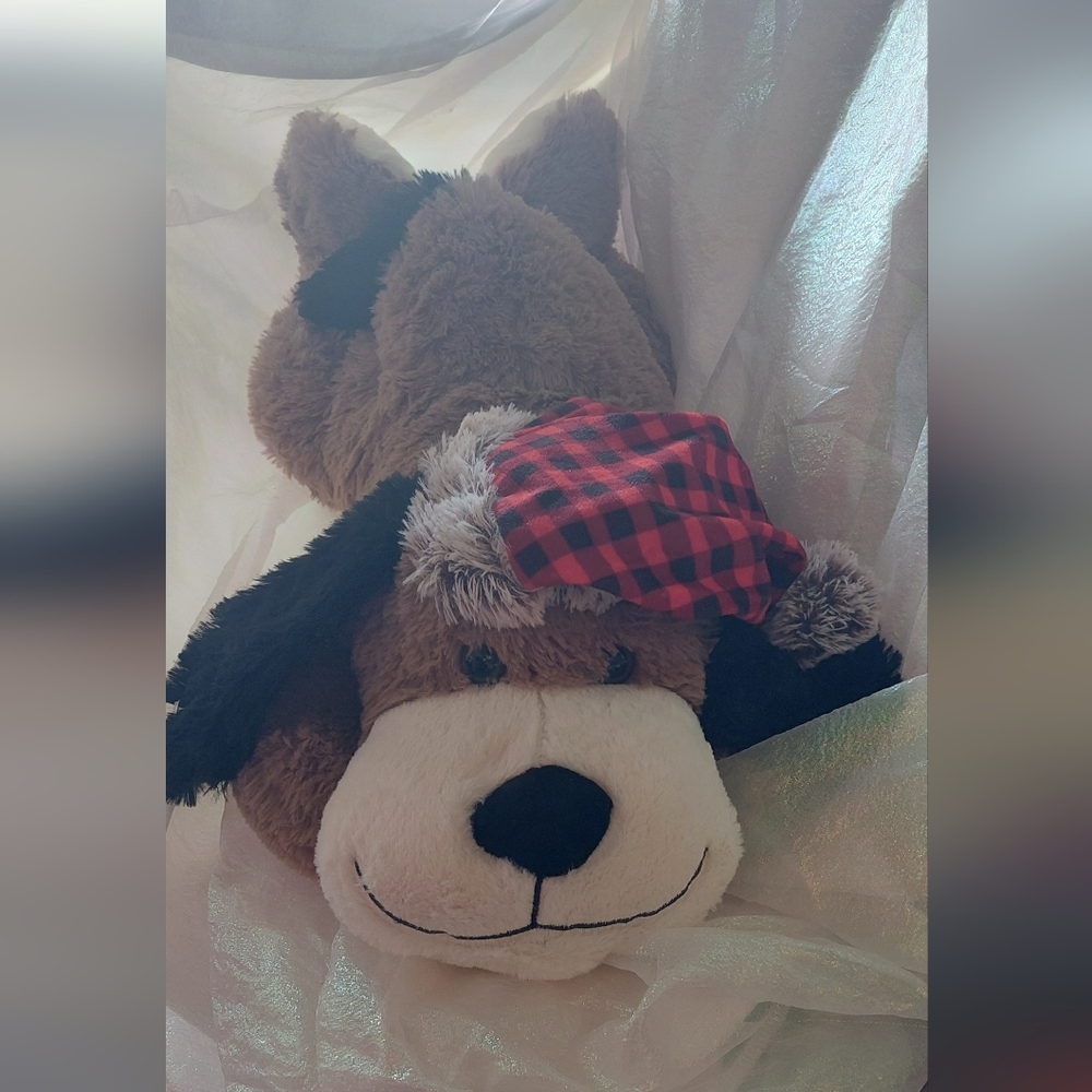 NEW! Good size plush dog with Santa hat.